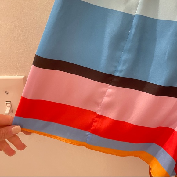 REVOLVE x Lovers + Friends Cox Shorts - Picture 12 of 15